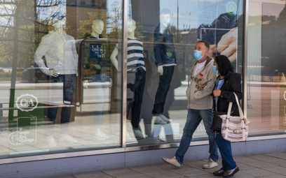 Bezrobocie nie rośnie, ale to nie koniec problemów na rynku pracy