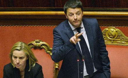 Matteo Renzi przemawia w Senacie. Włosi wierzą, że 39-letni premier zreformuje państwo