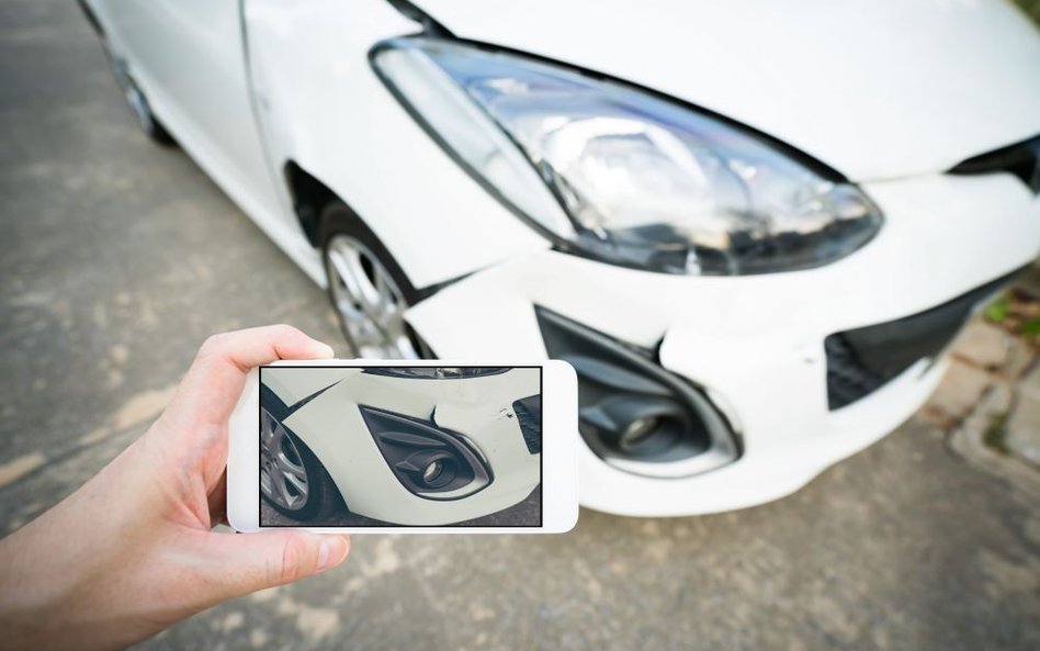 Naprawa auta z autocasco: decyduje treść umowy