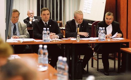 Organem uprawnionym do oceny jakości świadczonej pracy przez wójta jest rada gminyw jako organ stano