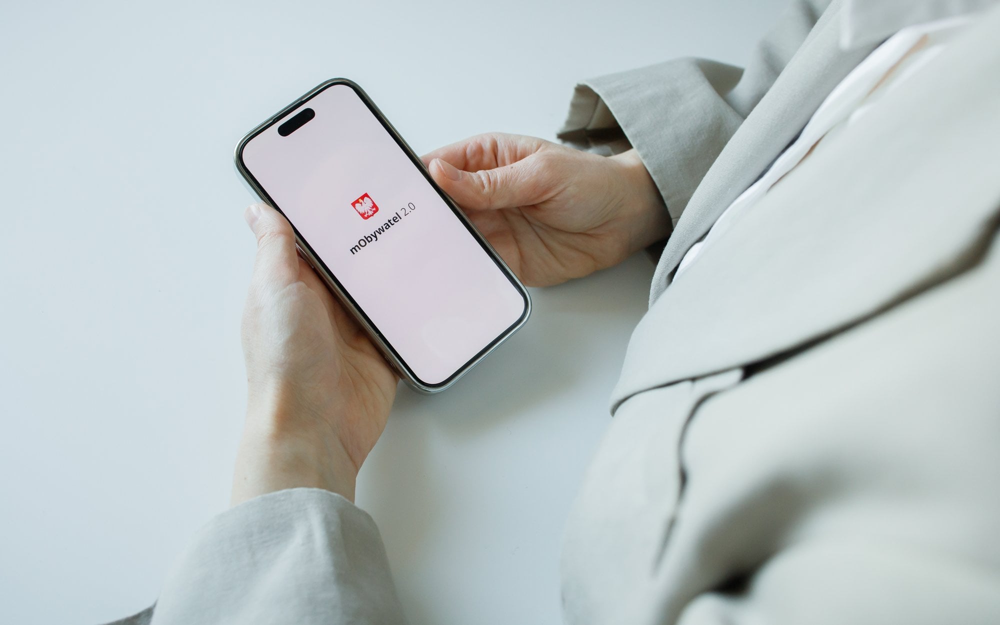 Jest nowa usługa w aplikacji mObywatel. Księgi wieczyste można przeglądać w telefonie