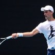 Po zwolnieniu z hotelowego "aresztu" Djoković wznowił treningi