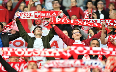 Kibice piłkarskiej reprezentacji Polski podczas meczu towarzyskiego z Rosją