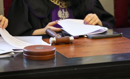 Ministerstwo Sprawiedliwości tłumaczy, że stawki wydatków za postępowanie w sprawach o wykroczenia n
