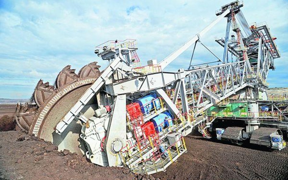 Kopalnia węgla brunatnego w Bełchatowie. Nowa, w Legnicy, dysponowałaby dużo większymi zapasami suro