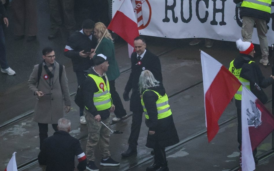 Marsz Niepodległości w Warszawie. Na zdj. Janusz Kowalski, jeden z posłów proponujących organizację 