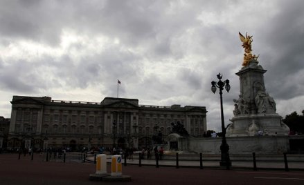 Nawet brytyjska królowa mniej płaci kobietom