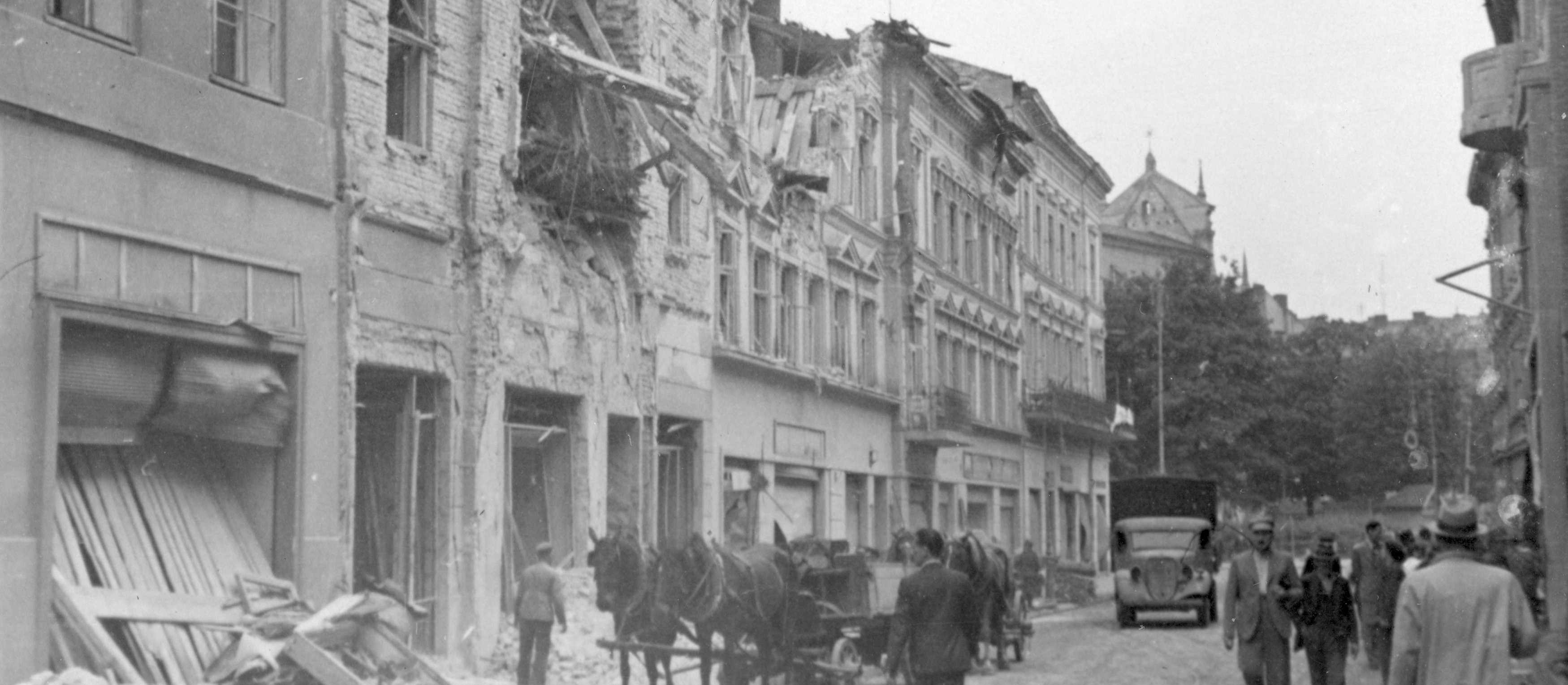 Jacek Czaputowicz: Straty i zyski wojenne Polski