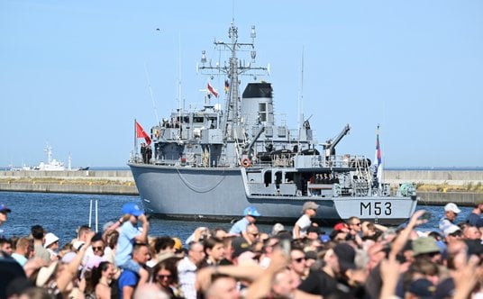 Parada Morska z okazji Święta Wojska Polskiego w Gdyni. W specjalnym szyku popłynie 20 jednostek Mar