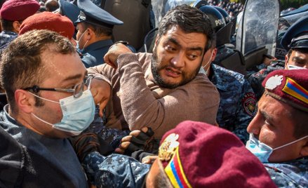 Marsz na parlament. Ormianie żądają rezygnacji premiera