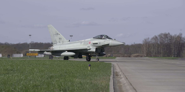 Myśliwce NATO wystartowały z Malborka. Przechwycono rosyjskie samoloty