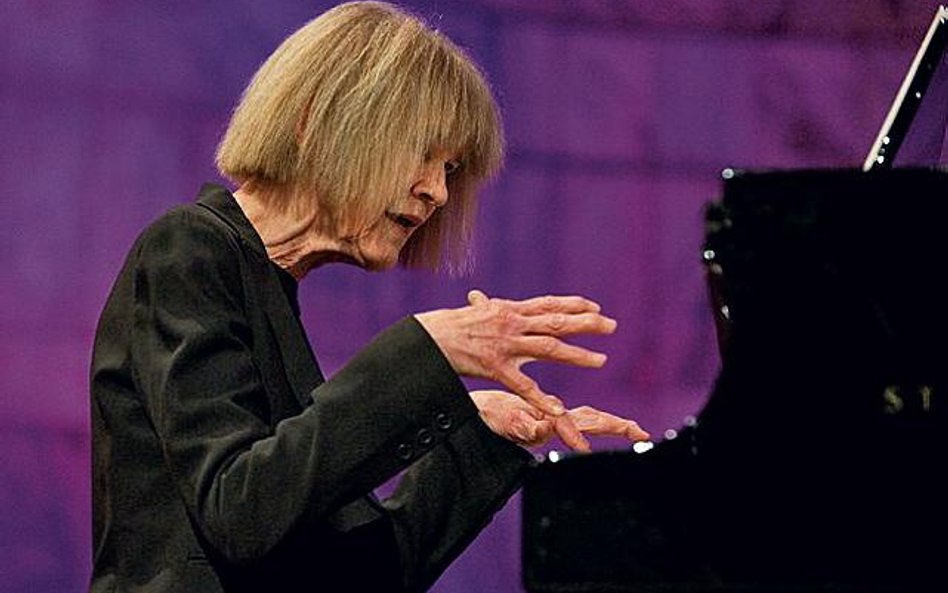 Carla Bley przypomniała fanom, że jest wirtuozem fortepianu