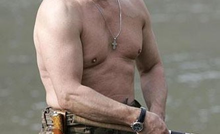 Putin pozuje topless niechcący