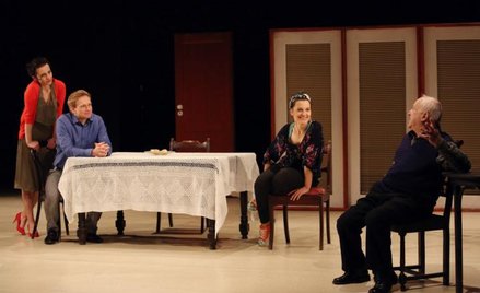 „Ruchele wychodzi za mąż” to spotkanie dwóch rodzin w Izraelu, które odsłania mroczną historię Ausch