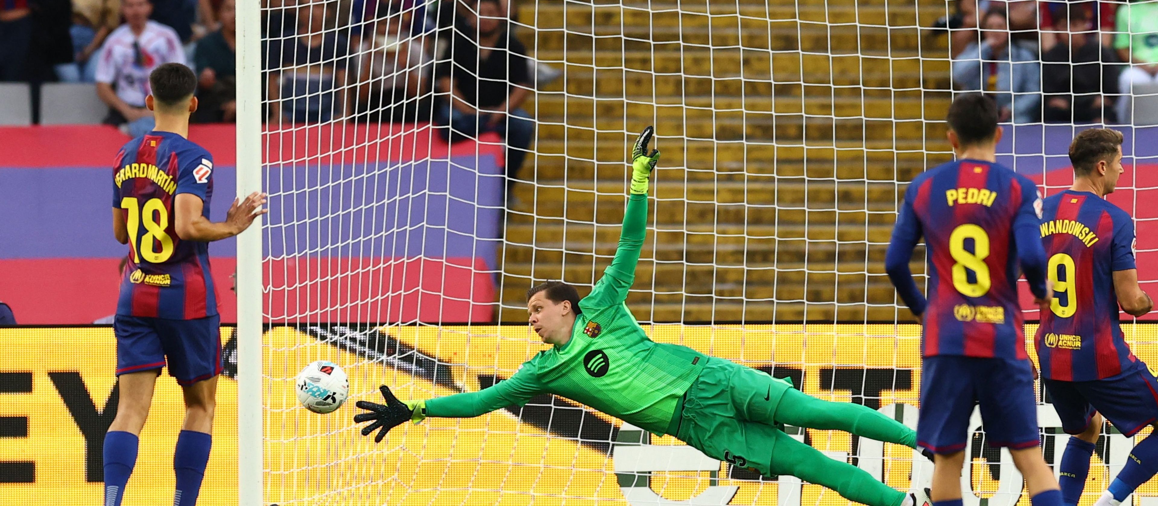 Liga Mistrzów. Barcelona – PSG: obrońcy trofeum wygrali rzutem na taśmę