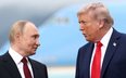 Spotkanie Donalda Trumpa i Władimira Putina podczas negocjacji, dotyczących pokoju na Ukrainie w Anc