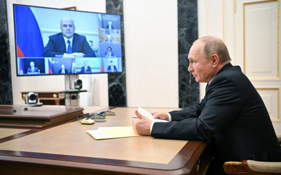 Moskwa bagatelizuje sankcje i groźbę odcięcia od systemu SWIFT