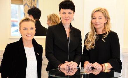 Agnieszka Puszczewicz (w środku) pracowała w Warszawie w trzyosobowym zespole