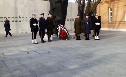 Apel pamięci przy Centrum Weterana