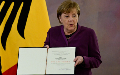 Piedestał dla Angeli Merkel