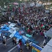 Propalestyńscy demonstranci na trasie wyścigu Vuelta a España