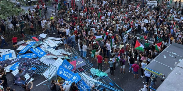 Antyizraelski protest w Hiszpanii. Wyścig Vuelta a España został przerwany
