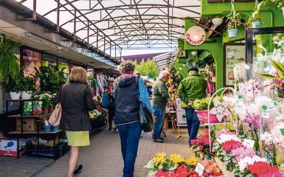 Bazary także widzą odpływ klientów