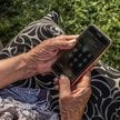 Bank odda seniorce pieniądze, choć sama „wpuściła" złodzieja. Przełomowy wyrok