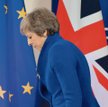 Premier Theresa May usilnie przekonuje poszczególnych deputowanych do swojej wizji brexitu. Czy jej 