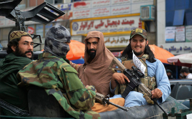 Talibowie wściekli na USA. "Zniszczyli aktywa narodowe"