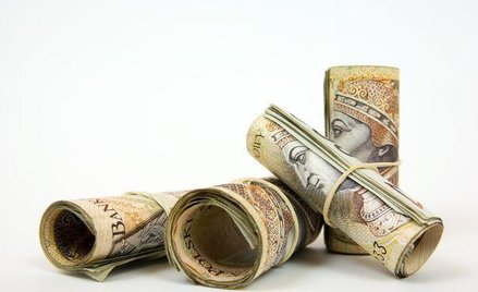 Jak rozliczyć aport udziałów do spółki osobowej