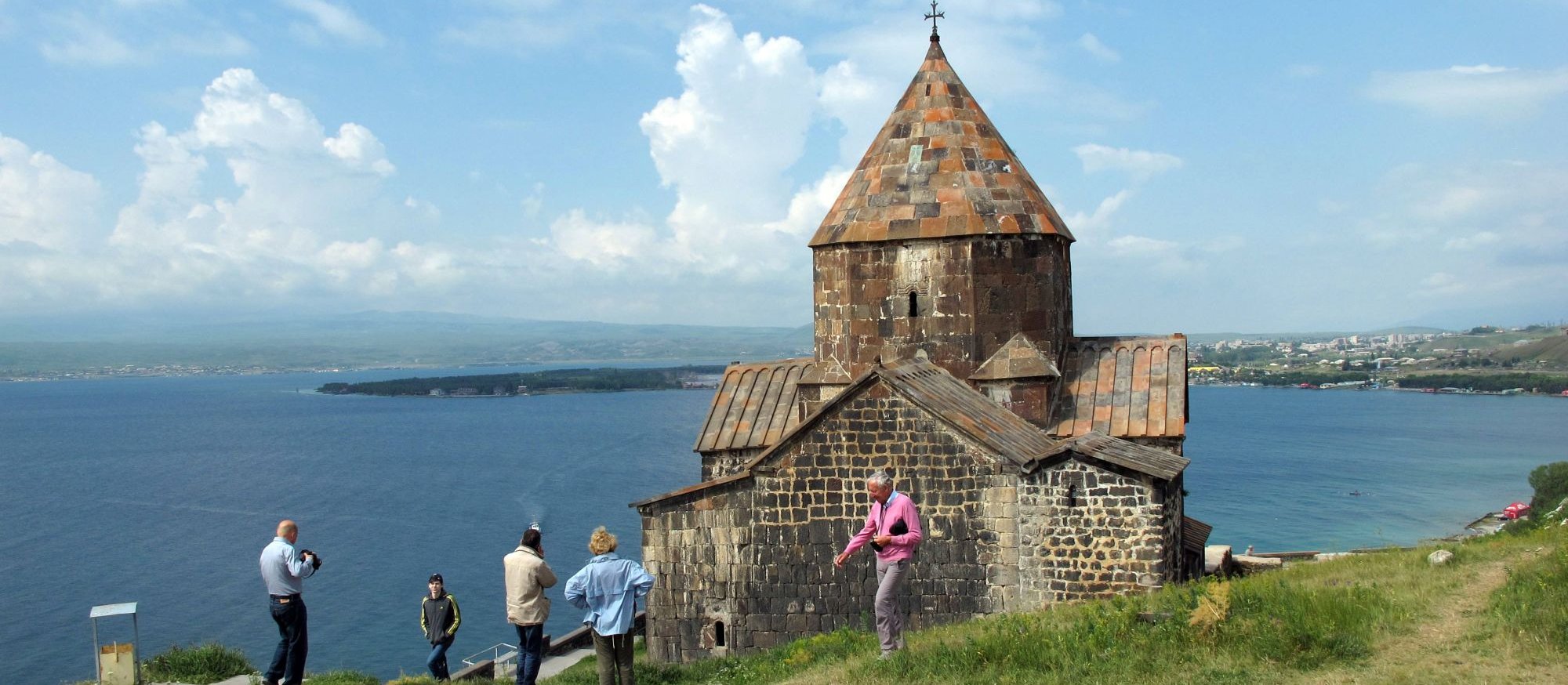 Armenia przyjmuje bez wizy obywateli 113 krajów. Ułatwienie to jest jednak tymczasowe