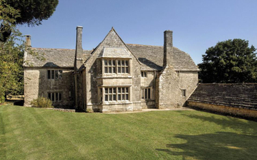 Najstarszy dom w Anglii na sprzedaż. To był prezent od króla