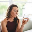 Naukowcy ostrzegają, że zdrowa dieta może nie wystarczyć, by zniwelować skutki regularnego picia alk