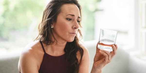 Zdrowe odżywianie nie neutralizuje skutków picia alkoholu