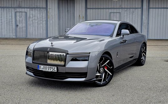 Rolls-Royce Spectre Blac Badge