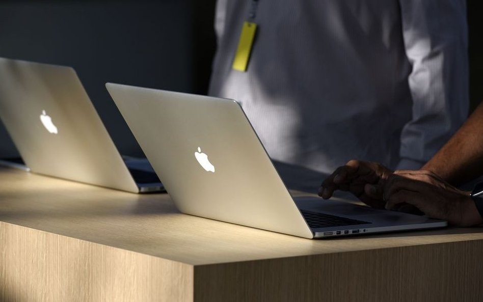 Apple opatentował szklaną klawiaturę do laptopów