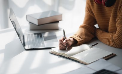 Studenci mogą sporo zaoszczędzić na internecie. Ruszyły sezonowe promocje telekomów