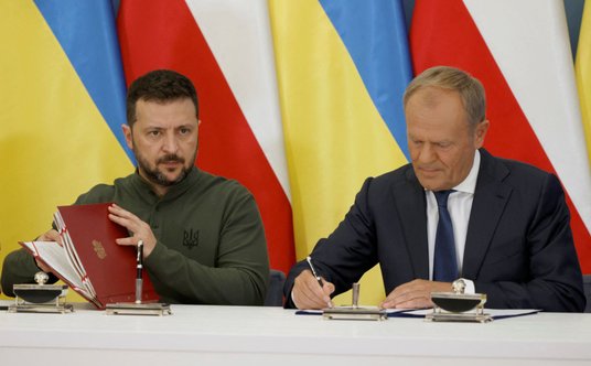 Donald Tusk i Wołodymyr Zełenski podpisali umowę o współpracy Polski i Ukrainy w dziedzinie bezpiecz