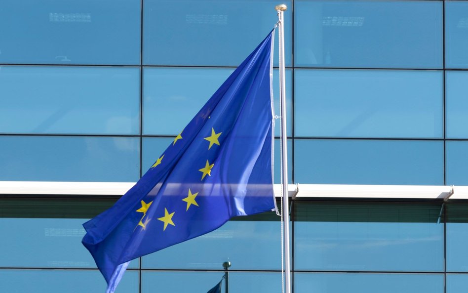 Unia Europejska czeka z sankcjami przeciw Rosji