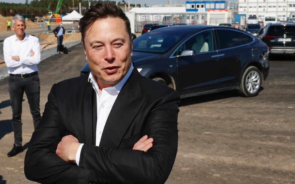 Tesla wyjeżdża z Kalifornii