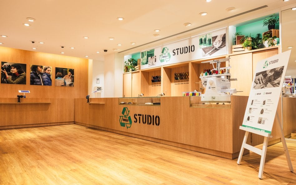 Stoiska Re.Uniqlo Studio stały się powszechne w sklepach Uniqlo na świecie. Od 23 października są te