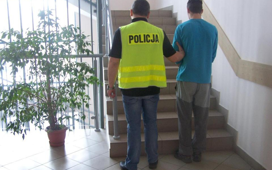 Jeden z mężczyzn, który chciał okraść niepełnosprawnego sąsiada