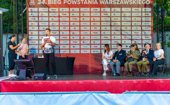 Powstańcy Warszawscy przyglądali się inauguracji sportowych zmagań