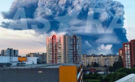 Słup dymu widziany z Petersburga