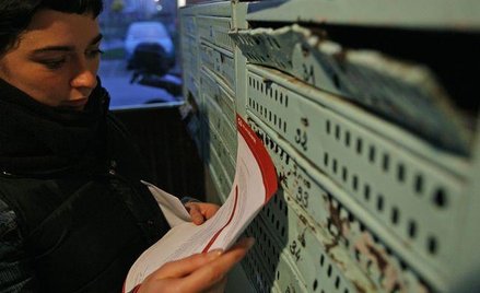 Skrzynka na listy powinna spełniać wymogi określone w prawie pocztowym.