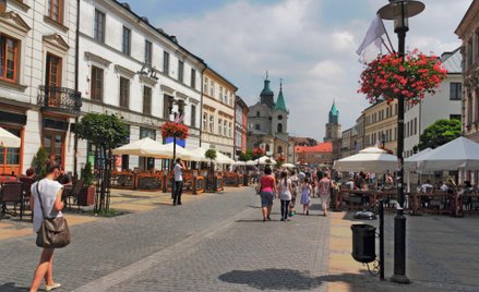 Przedsiębiorstwa w szampańskich nastrojach