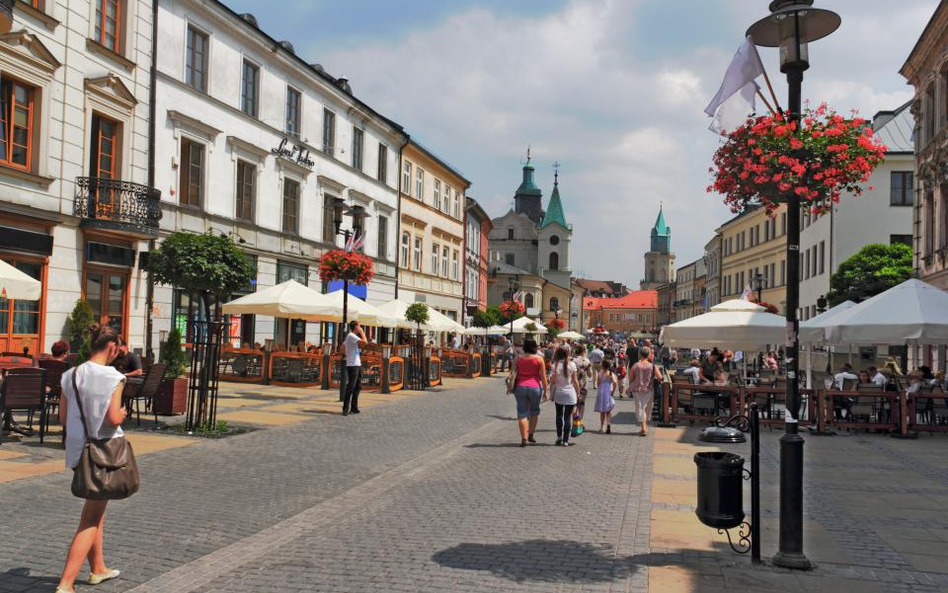 Przedsiębiorstwa w szampańskich nastrojach