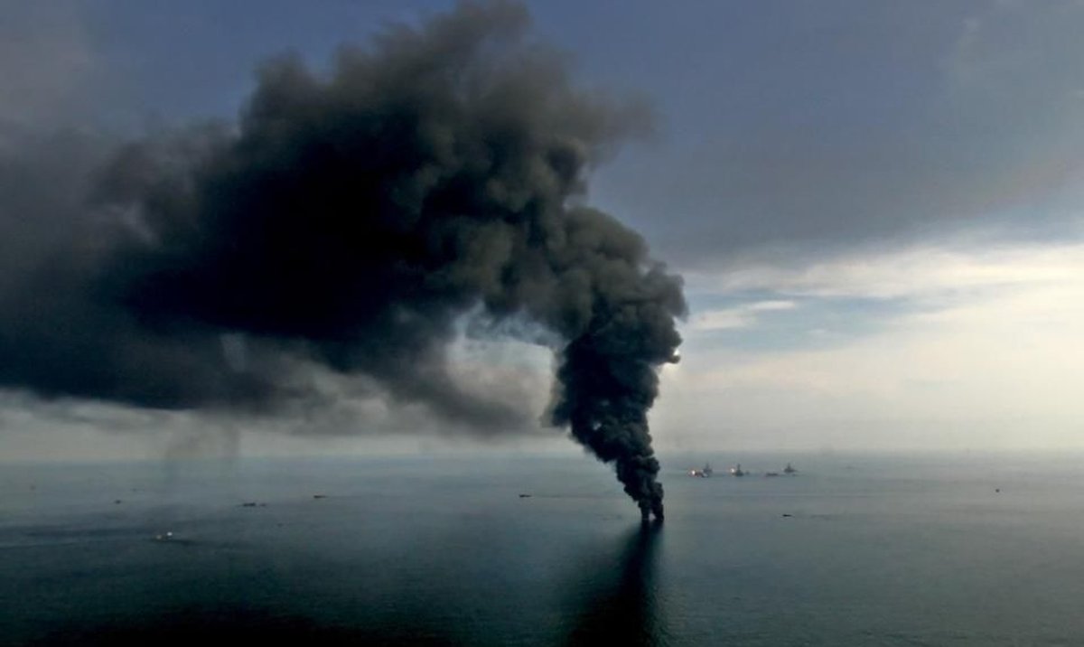BP odpowiedzialny za katastrofę Deepwater Horizon rp.pl
