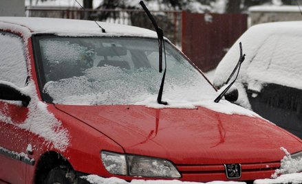 Kary i mandaty za brudne szyby i brak płynu do spryskiwacza